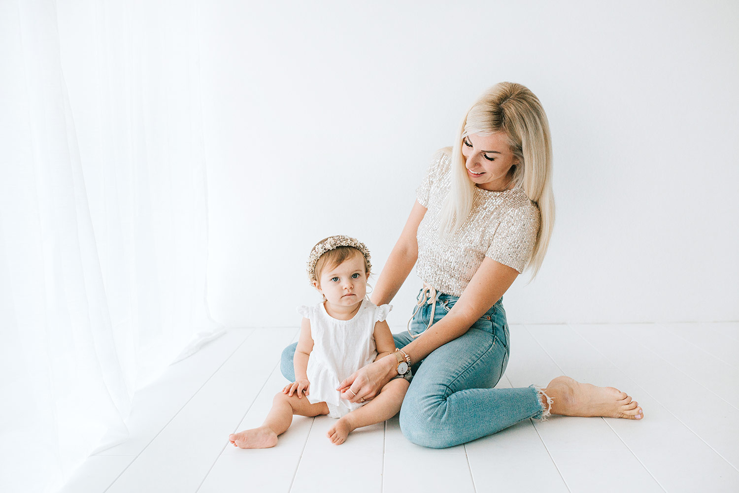 družinska fotografija v studiu